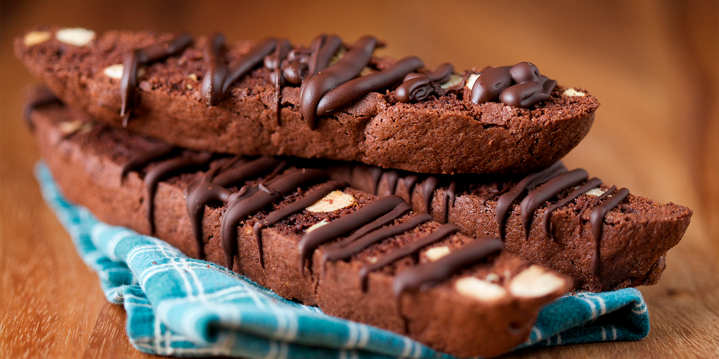 Biscotti de Chocolate e Amêndoas