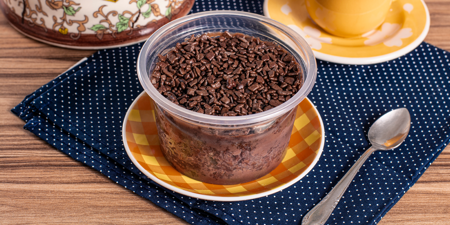 Bolo de Pote de Brigadeiro